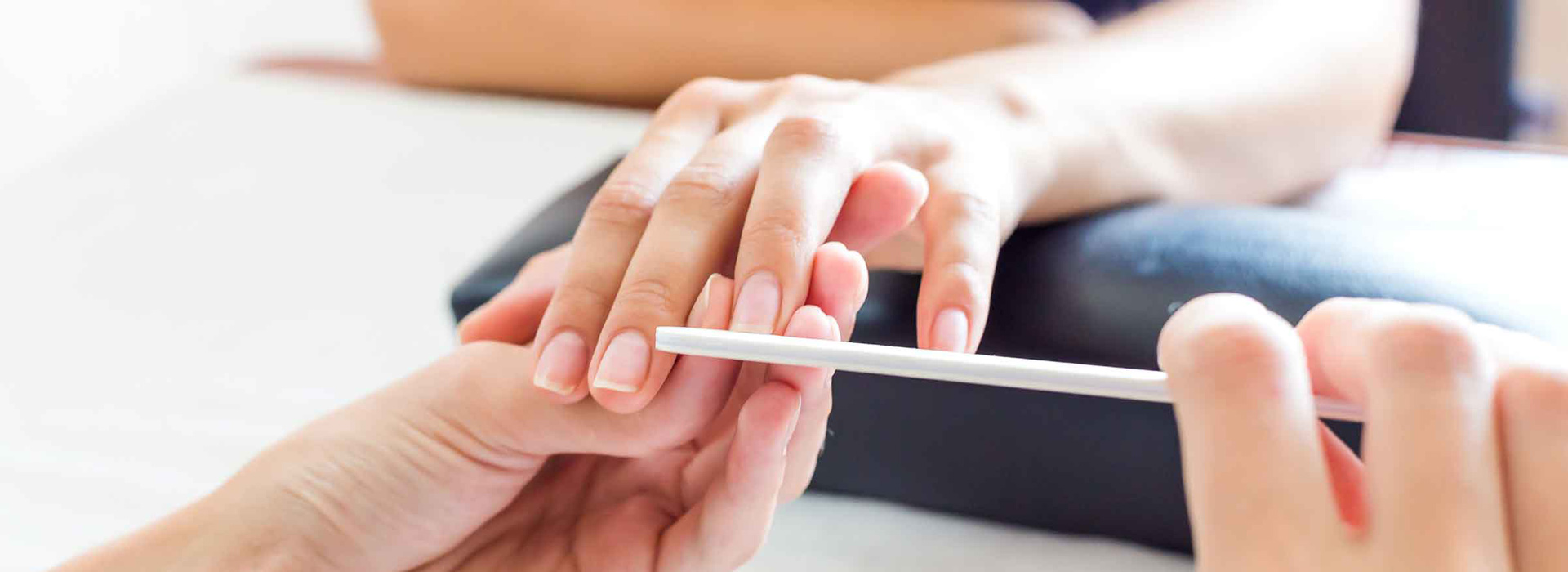 Trajni lak - Gel akril - Titanijumski nokti